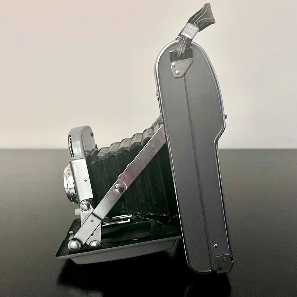 Vintage 1950's Polaroid Land Camera Model 80
